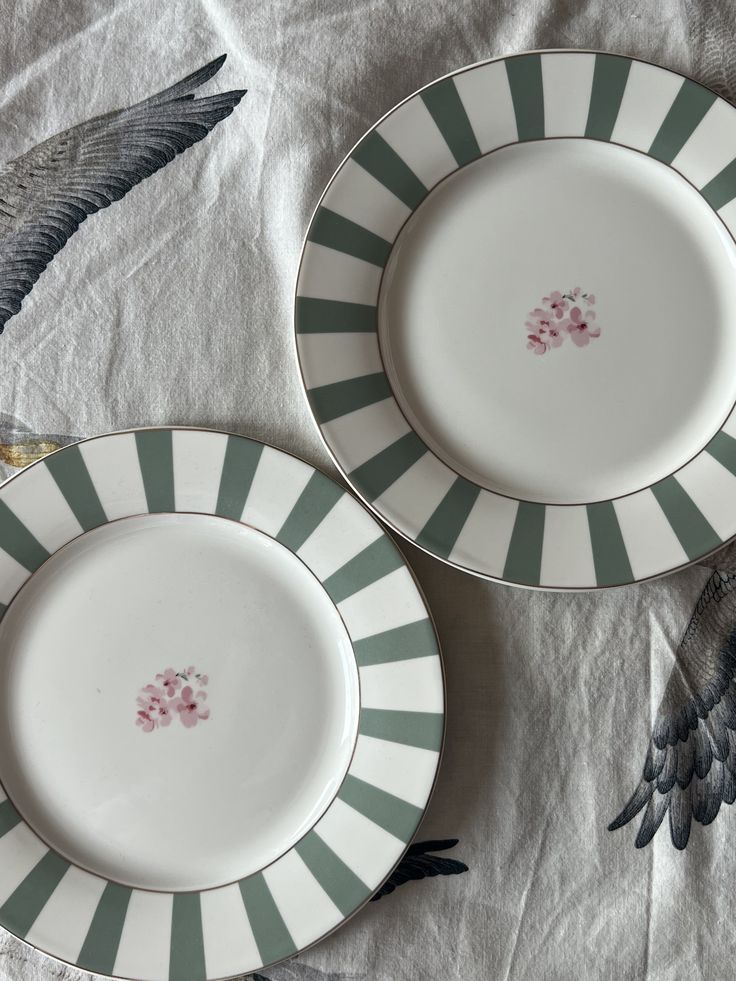 Everyday table setting