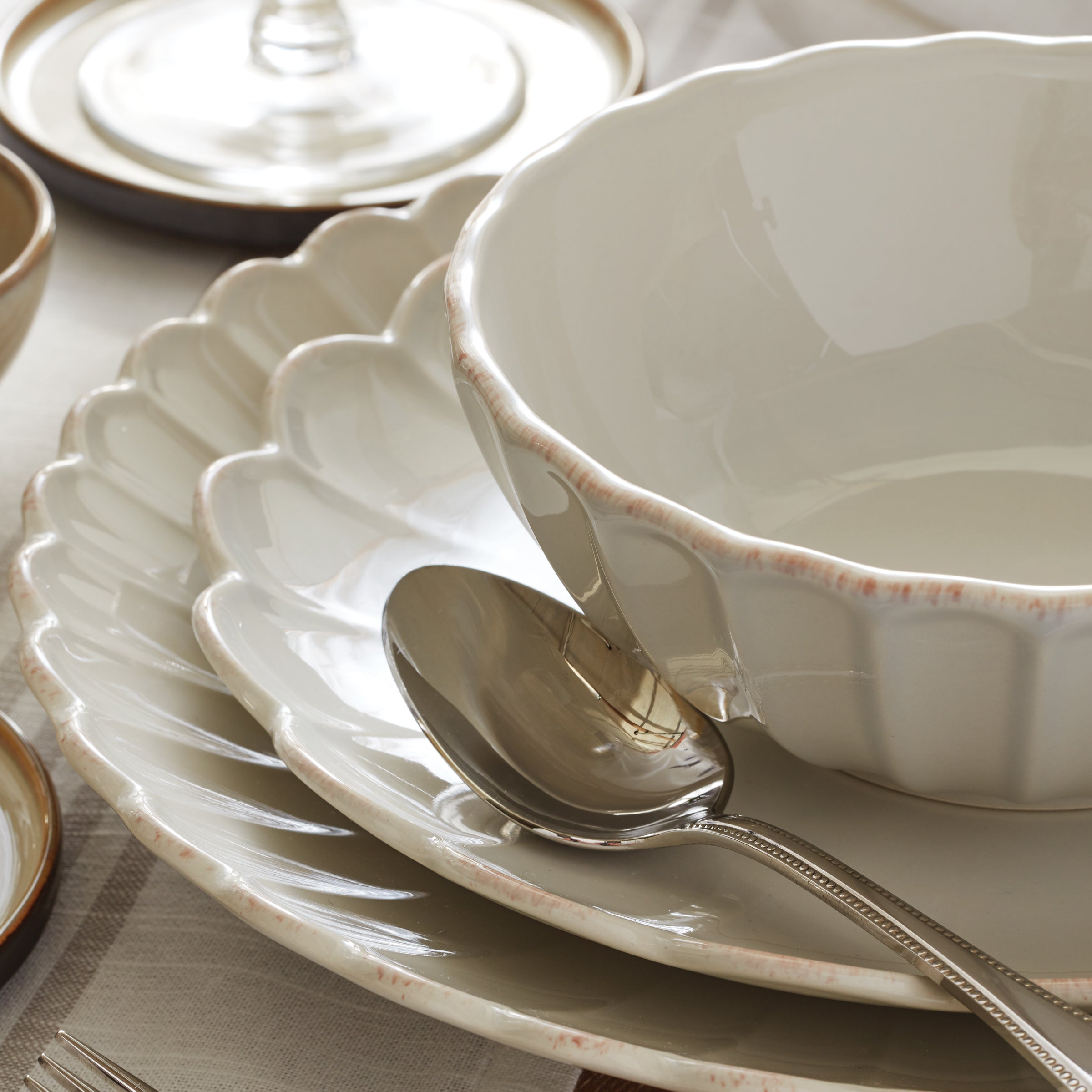 Scalloped Stoneware Dinner Plates, Set of 4 - Image 14
